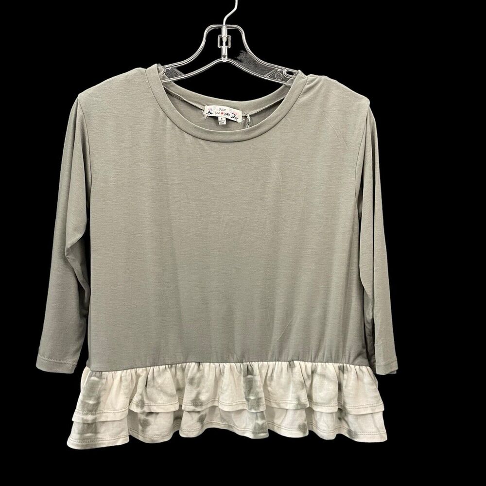 Poof New York Women Gray Top Ruffle Hem SZ/ S